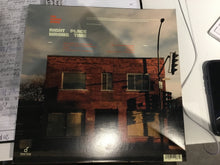 Charger l'image dans la galerie, The Liquor Store Right Place LP white
